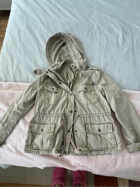 Vintage Talula Aritzia Hooded Utility Jacket in Light Khaki/Beige